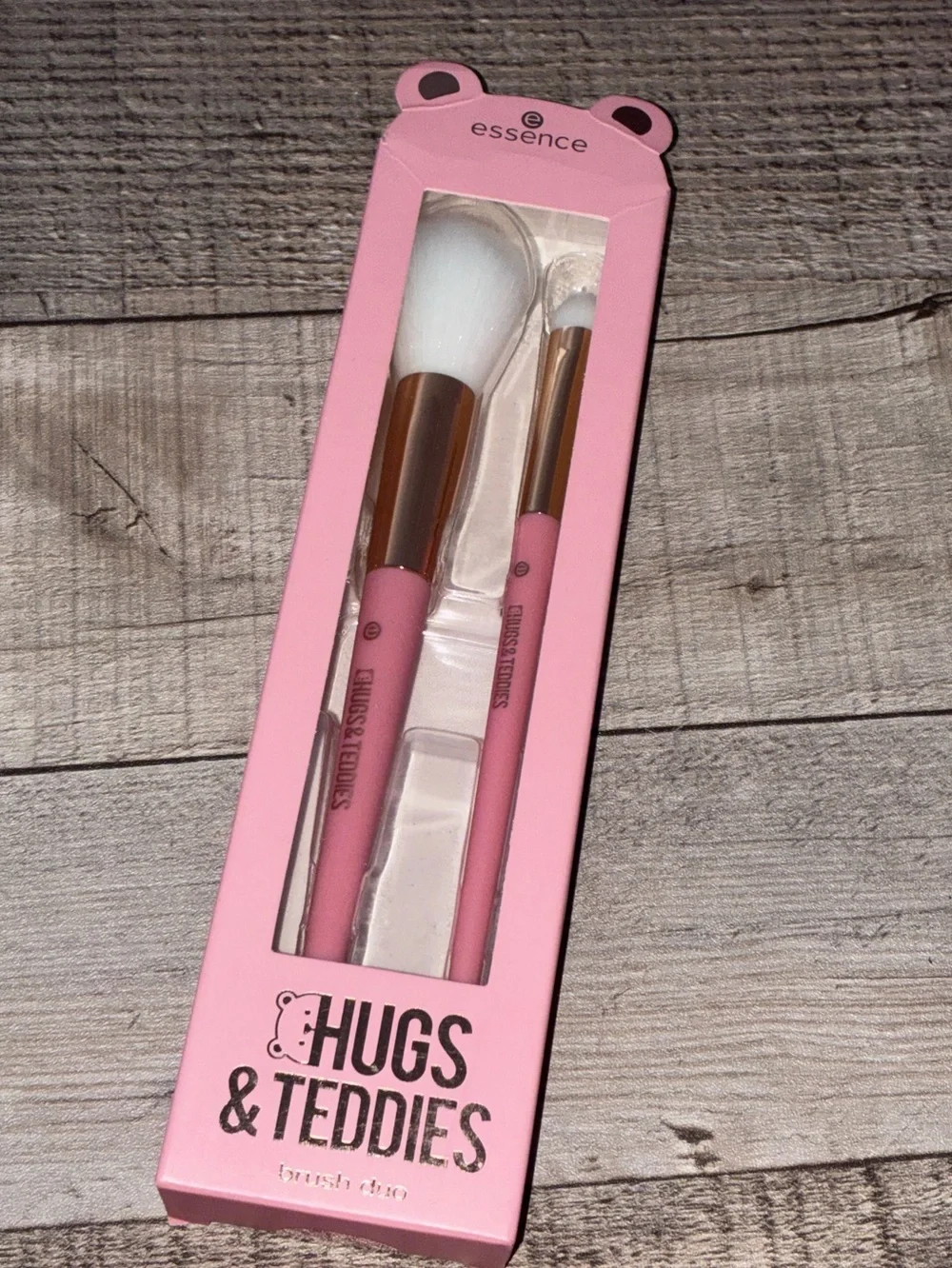 Essence Hugs & Teddies Eye & Face Makeup Brush Set